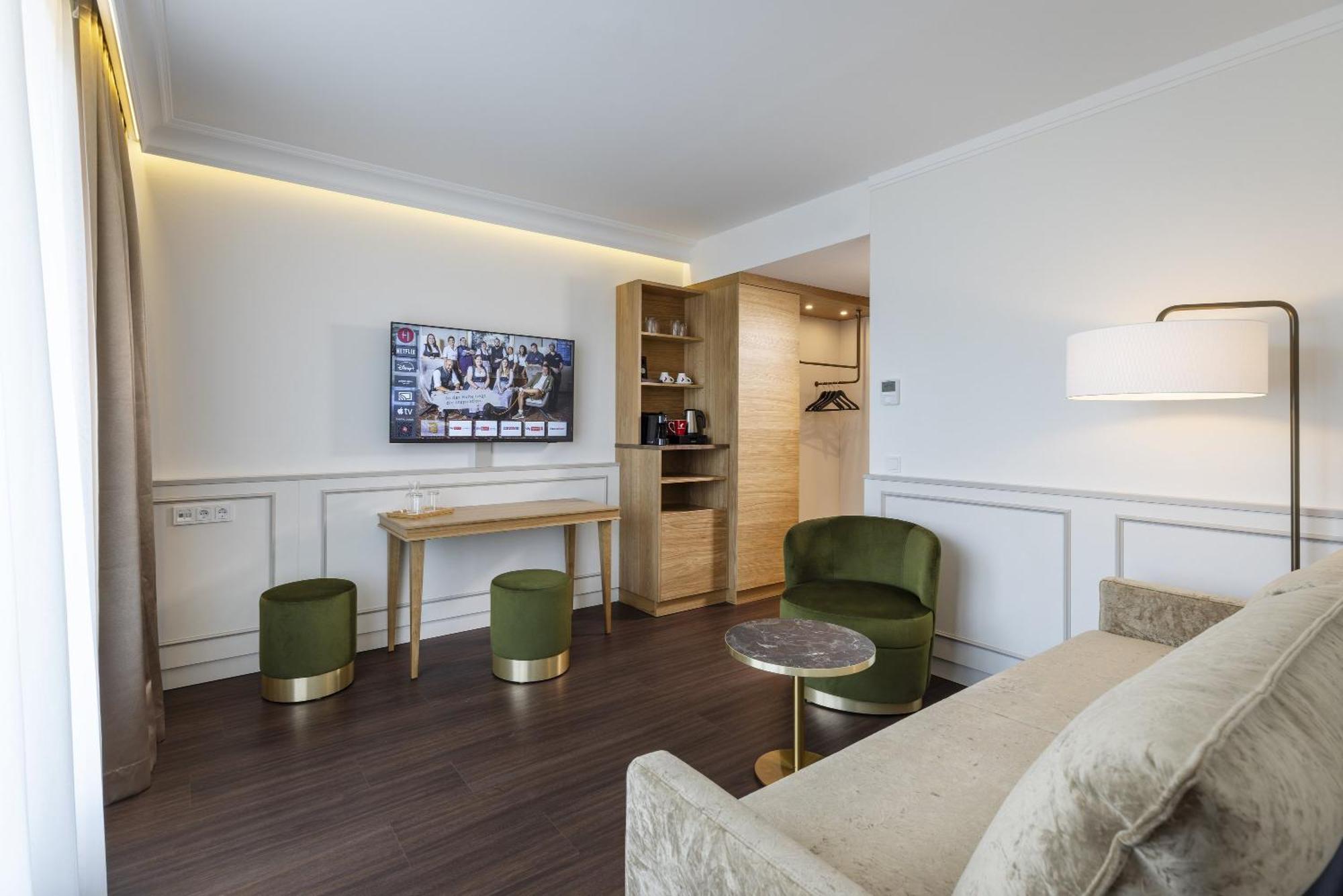 Hotel Arcotel Castellani 4*